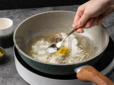 Menkių kotletai su rūkytomis žuvimis Žingsnis 8