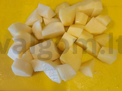 Kiaulienos šonkauliai su bulvėmis ir žirneliais Žingsnis 4