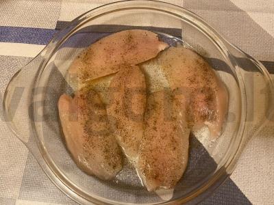 Vištienos filė saldžiarūgščiame padaže ir mandarinų sultyse Žingsnis 3