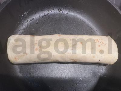 Tortilijos su sūriu ritinys Žingsnis 5