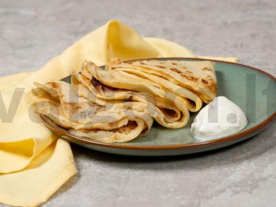 Švelnūs blynai su rjaženka pagrindine nuotrauka