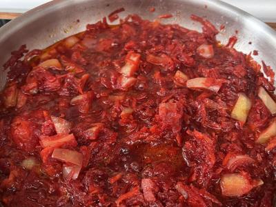 Vegetariškas boršas su konservuotomis pupelėmis Žingsnis 4