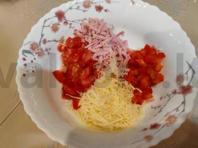 Karšti sumuštiniai su virta dešra ir česnaku Žingsnis 5