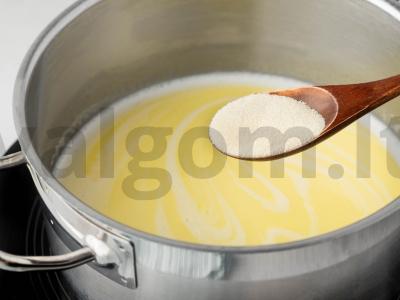 Manų suflė su džiovintomis abrikosais Žingsnis 3