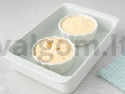 Manų suflė su džiovintomis abrikosais Žingsnis 10