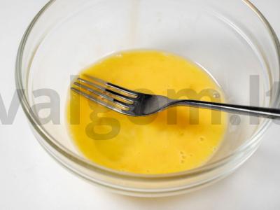 Kiaušinių kepta ryžių patiekalas Žingsnis 2