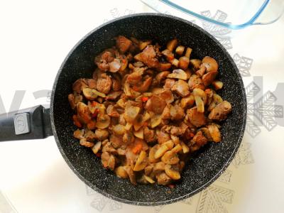 Vištienos kepenėlių žiulienas su pievagrybiais Žingsnis 4