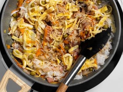 Kiaušinių kepta ryžių patiekalas Žingsnis 10