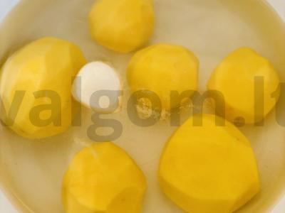 Bulvės po šonine ir sūriu Žingsnis 1