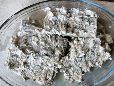 Keptas menkė su sūrio plutele ant svogūnų pagalvėlės Žingsnis 6