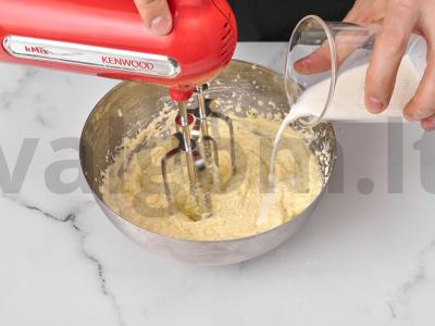 Aromatingas obuolių pyragas Žingsnis 3