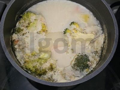 Kreminė brokolių sriuba su grietinėlėmis Žingsnis 7