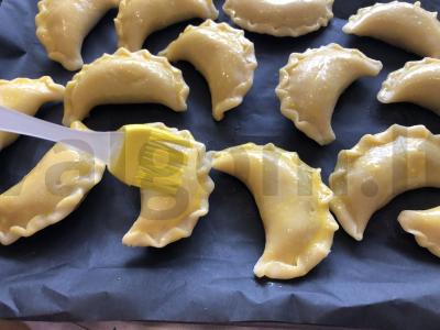 Pyragėliai ant smėlinio tešlos su džiovintais vaisiais Žingsnis 13