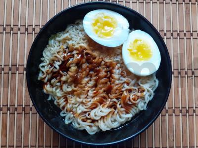 Aštrus makaronai su terijaki padažu ir kiaušiniu Žingsnis 4