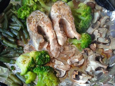 Lašiša, kepta su žaliąja pupelių, brokolių, pievagrybių ir itališkais prieskoniais Žingsnis 5