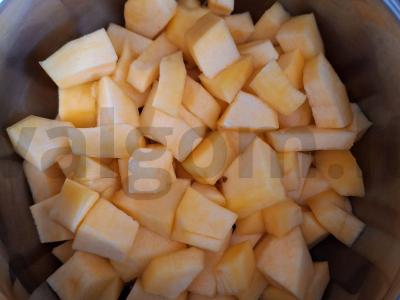 Moliūgų sultys su džiovintais vaisiais Žingsnis 1