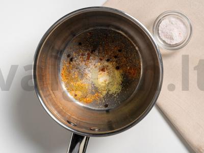 Aštrūs marinuoti kiaušiniai Žingsnis 4