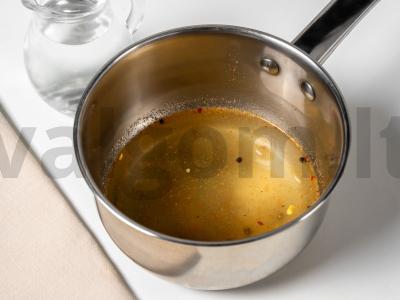 Aštrūs marinuoti kiaušiniai Žingsnis 5