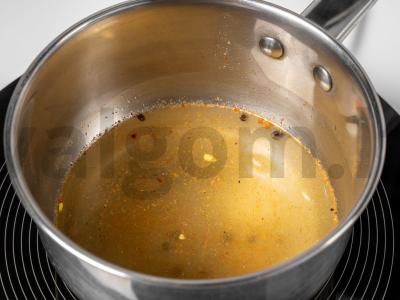 Aštrūs marinuoti kiaušiniai Žingsnis 6