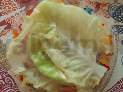 Vegetariški kopūstai su naminiu pomidorų padažu Žingsnis 1