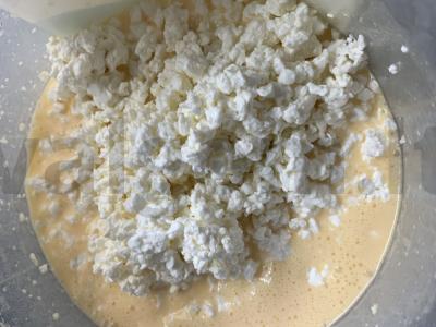 Varškės, grietinės ir aviečių apkepas Žingsnis 4