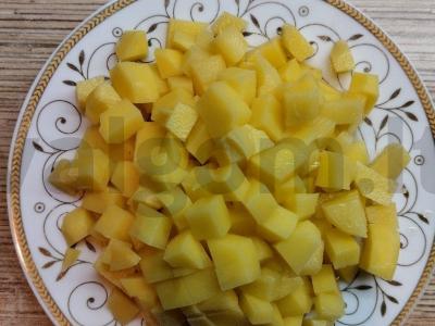 Sriuba su baltosiomis grybeliais ir perlinėmis kruopomis Žingsnis 3