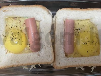 Karšti sumuštiniai su kiaušiniu ir dešrelėmis Žingsnis 5