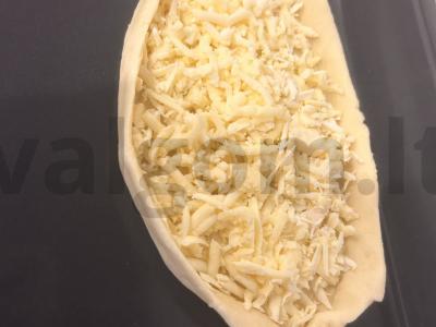 Skani hachapuri su brie sūriu pusryčiams Žingsnis 4