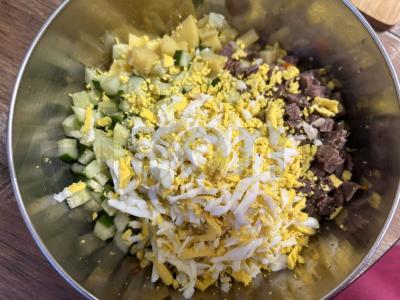 Olivje su jautiena be žaliųjų žirnelių Žingsnis 4