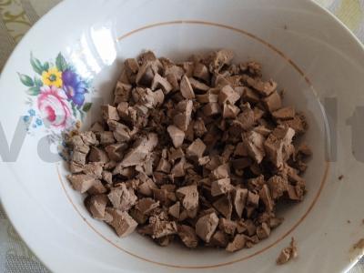 Salotos su vištienos kepenėlėmis ir kukurūzais Žingsnis 2