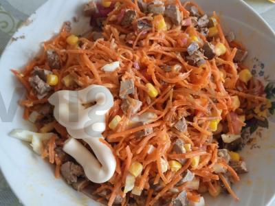 Salotos su vištienos kepenėlėmis ir kukurūzais Žingsnis 6