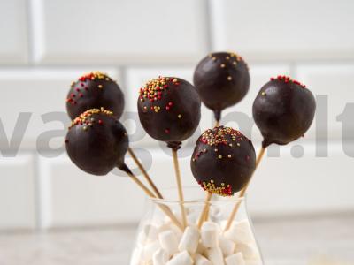 Kekso popso su kondensuotu pienu šokoladiniame glazūre Žingsnis 9