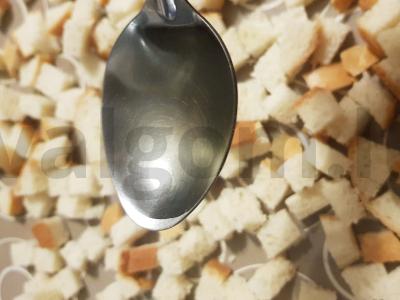 Nepamirštamas salotas „Cezaris“ su vištiena Žingsnis 2