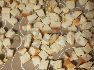 Nepamirštamas salotas „Cezaris“ su vištiena Žingsnis 4