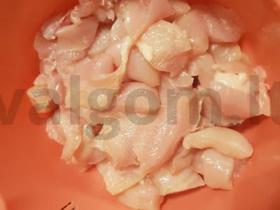 Nepamirštamas salotas „Cezaris“ su vištiena Žingsnis 5