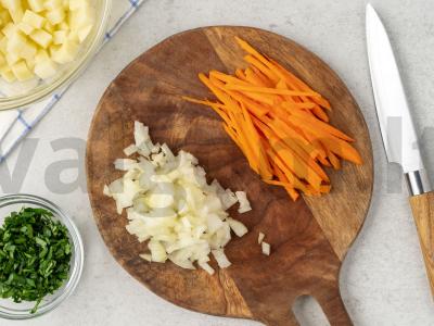 Vegetariškas sriuba iš šaldytų grybų Žingsnis 2