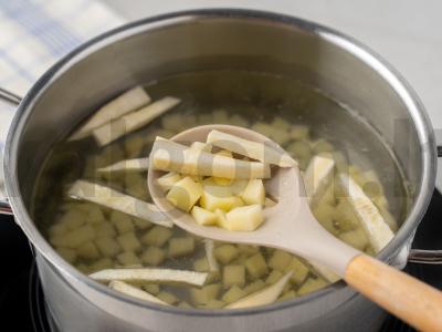 Vegetariškas sriuba iš šaldytų grybų Žingsnis 3