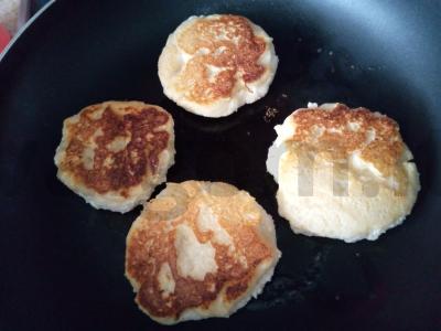 Sūrio pyragėliai su marmelado įdaru ant sviesto Žingsnis 5