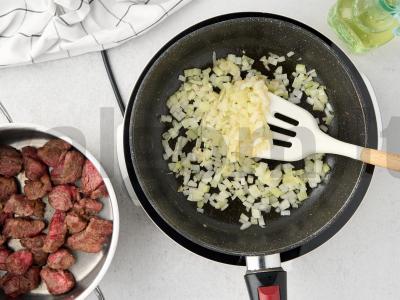 Išminties sriuba su jautiena, daržovėmis ir aguonomis Žingsnis 4