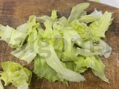 Salotos su korėjietiška morkų „Vasara“ Žingsnis 1