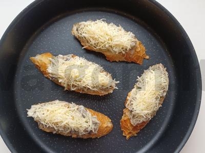 Brusketa su grybais ir paprikomis Žingsnis 4