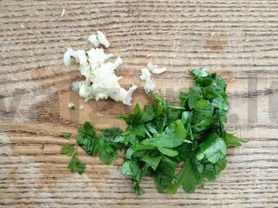 Įdarytos dešrelės su česnako padažu Žingsnis 3