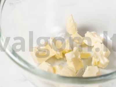 Sviestinis tešlas su grietine Žingsnis 1