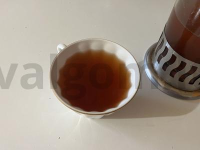 Vyšnių arbata su cinamonu pagrindine nuotrauka