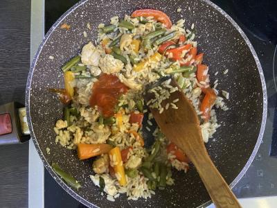 Keptas ryžiai su vištiena ir daržovėmis čili padaže Žingsnis 7