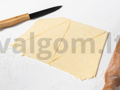 Varškės rageliai su džemu Žingsnis 4