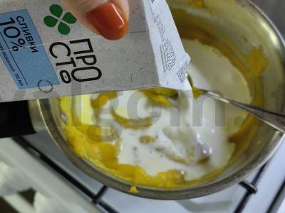 Moliūgų kreminė sriuba su baltos duonos skrudintuvais Žingsnis 4