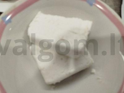 Varškės ir sausainių desertas Žingsnis 1