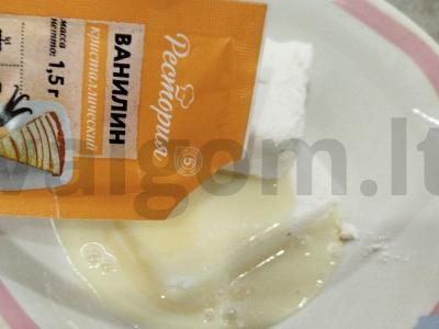 Varškės ir sausainių desertas Žingsnis 3