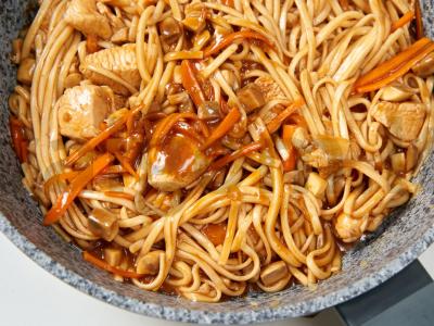 Udon makaronai su vištiena Žingsnis 11